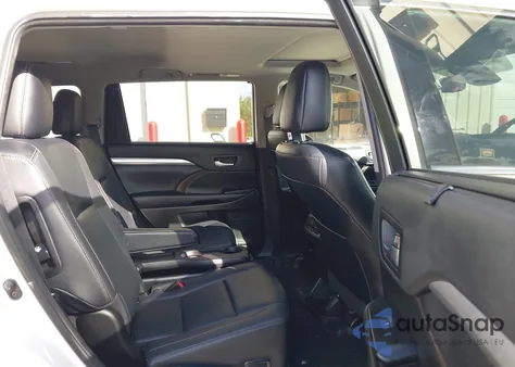 2019 Toyota Highlander Xle z USA, uszkodzony, nr VIN 5TDJZRFH8KS997051